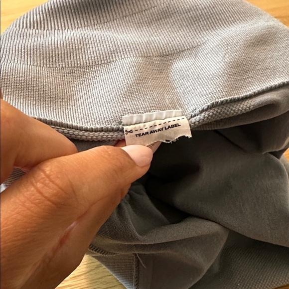 Alphalete Amplify Leggings in Storm Grey XS/S - Picture 4 of 4